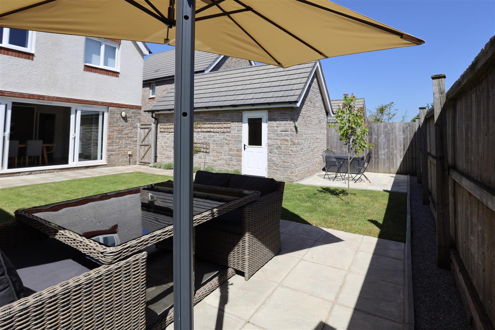 72 Cae Newydd, St. Nicholas, Cardiff, CF5 6FJ